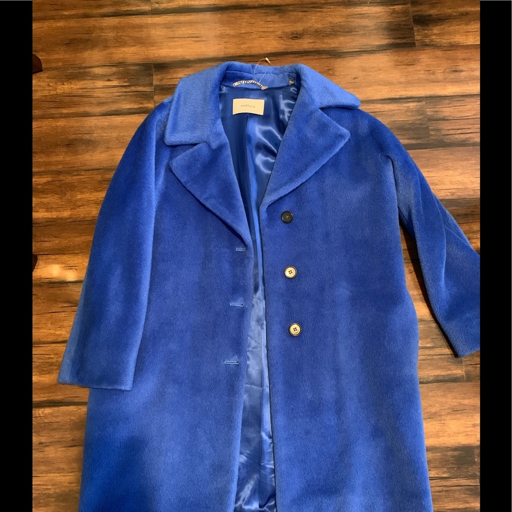 Coat - Picture 2 of 6